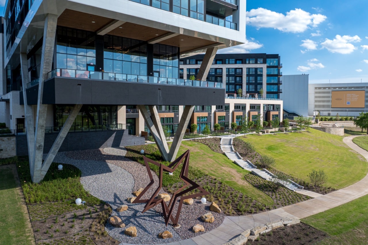 Custom built star structure